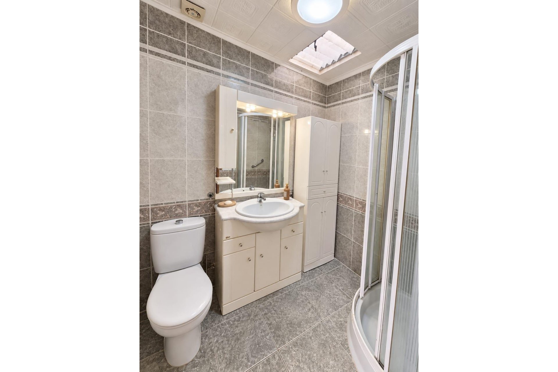 Herverkoop - Bungalow -
Torrevieja - Torretas