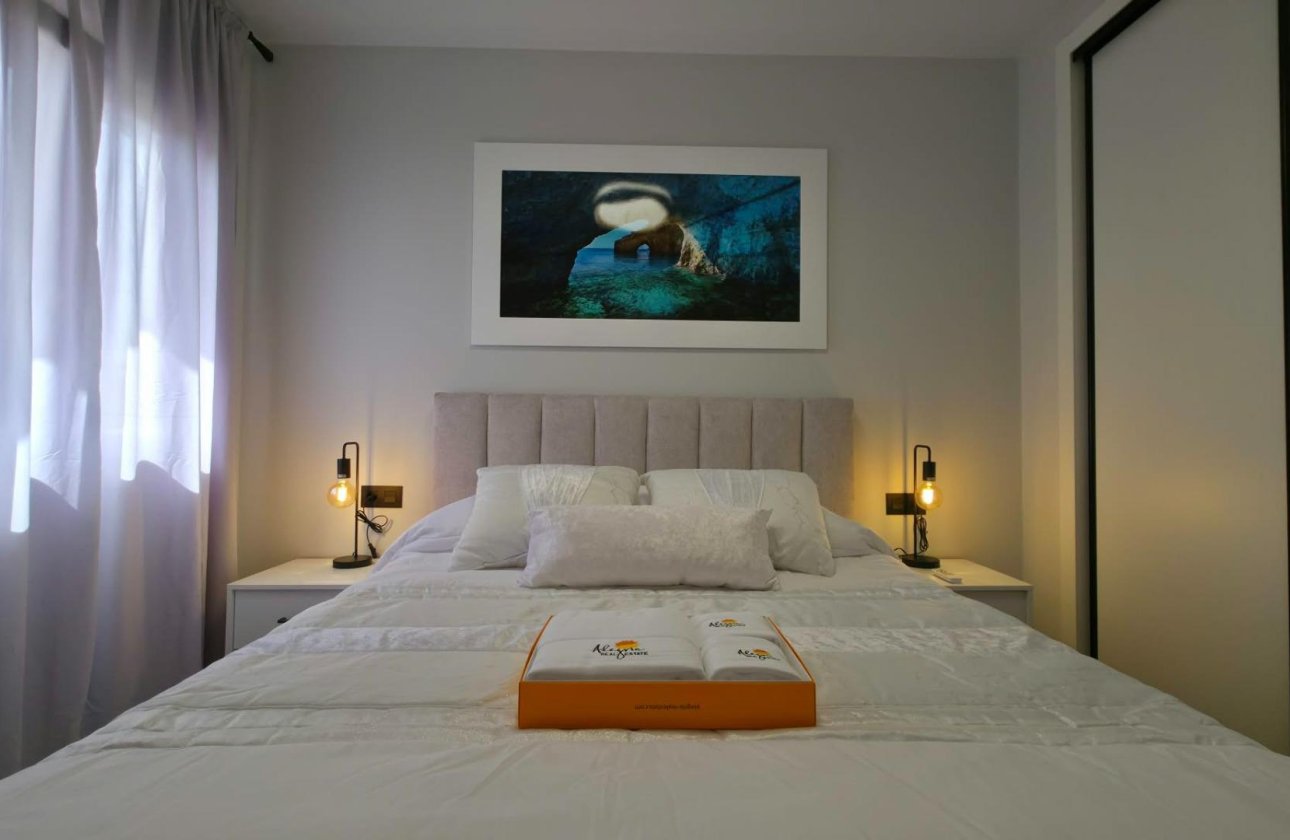 Herverkoop - Bungalow -
Torrevieja - Zona Los Frutales