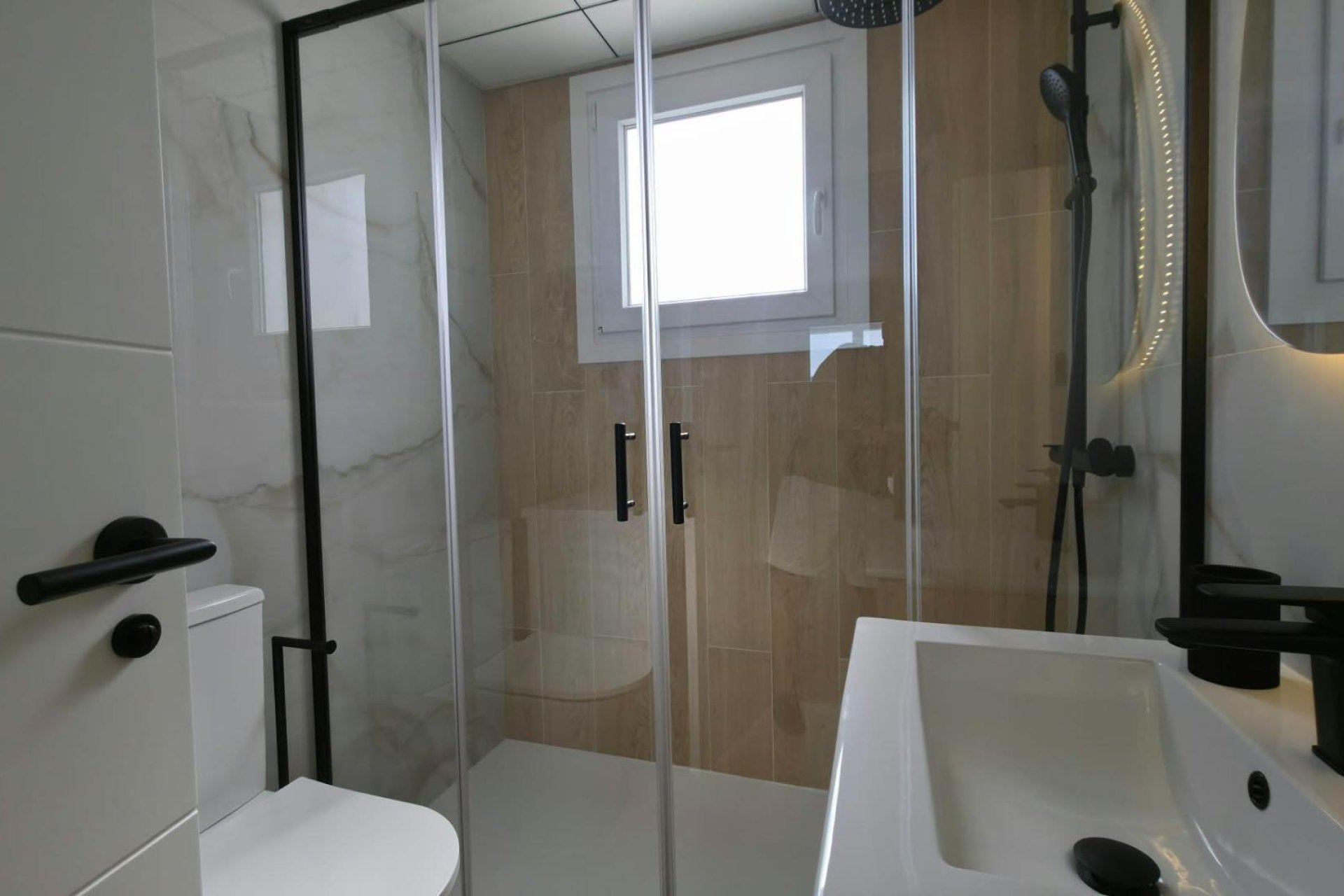 Herverkoop - Bungalow -
Torrevieja - Zona Los Frutales