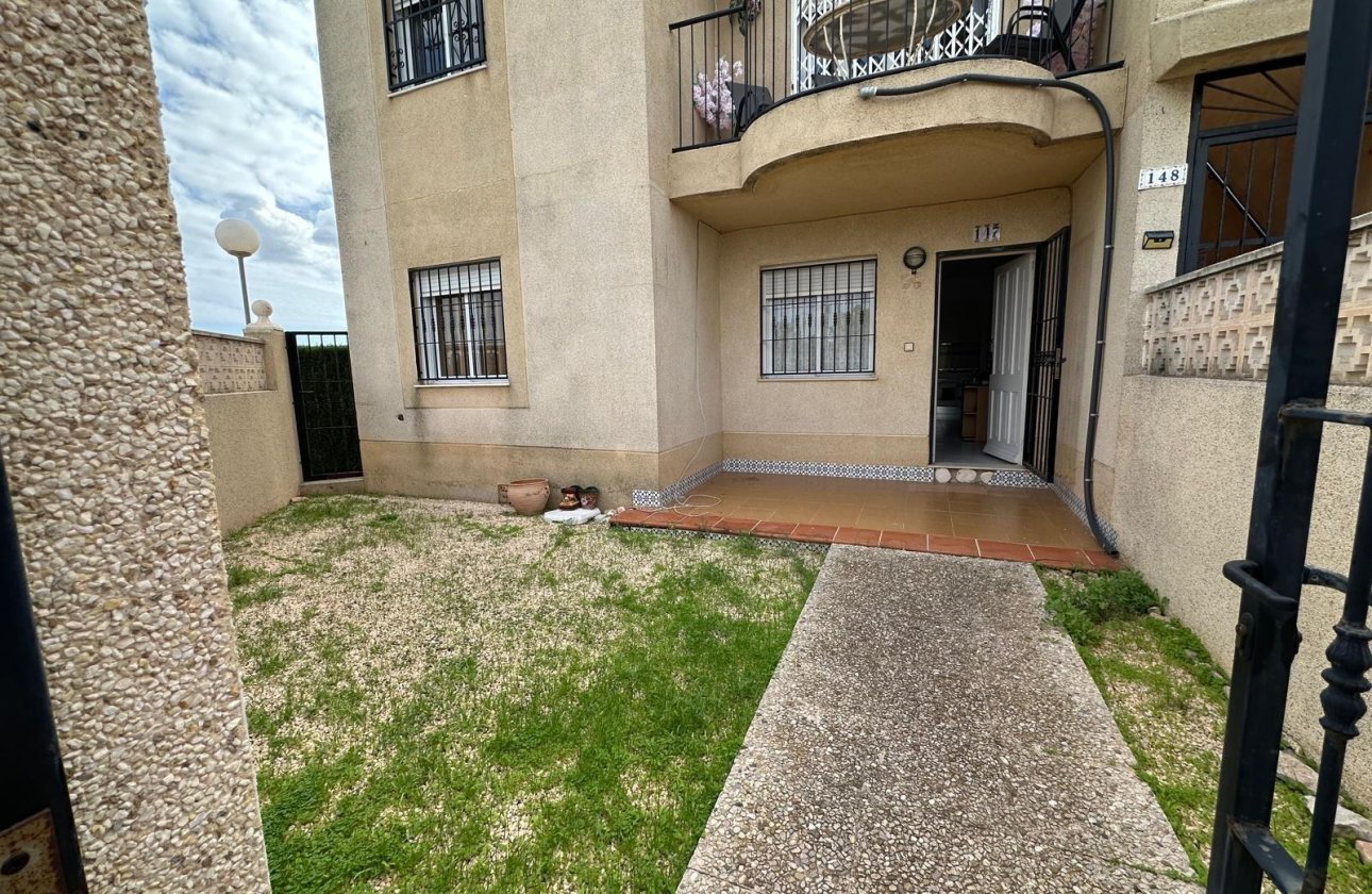 Herverkoop - Bungalow -
Torrevieja