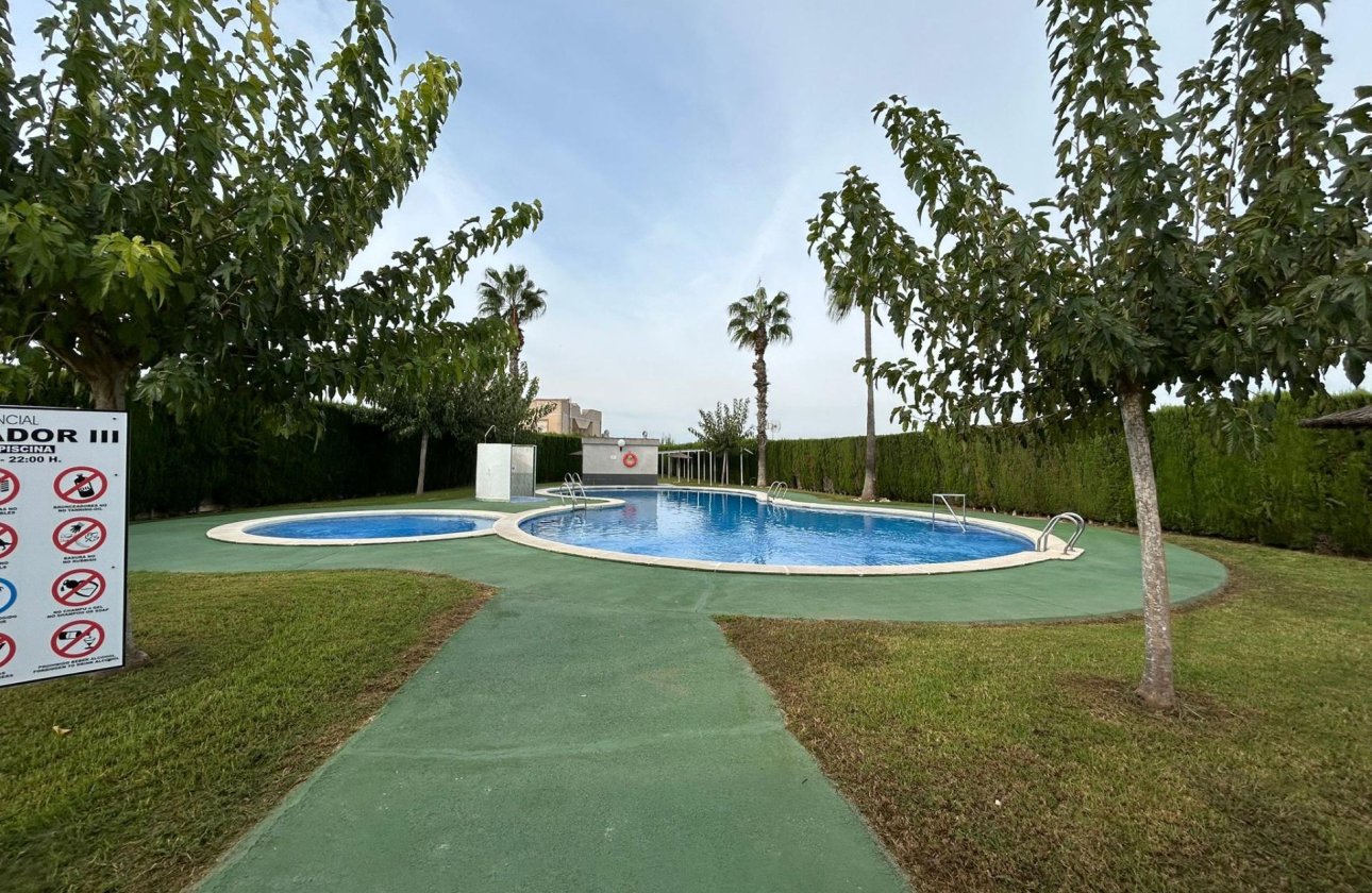 Herverkoop - Bungalow -
Torrevieja