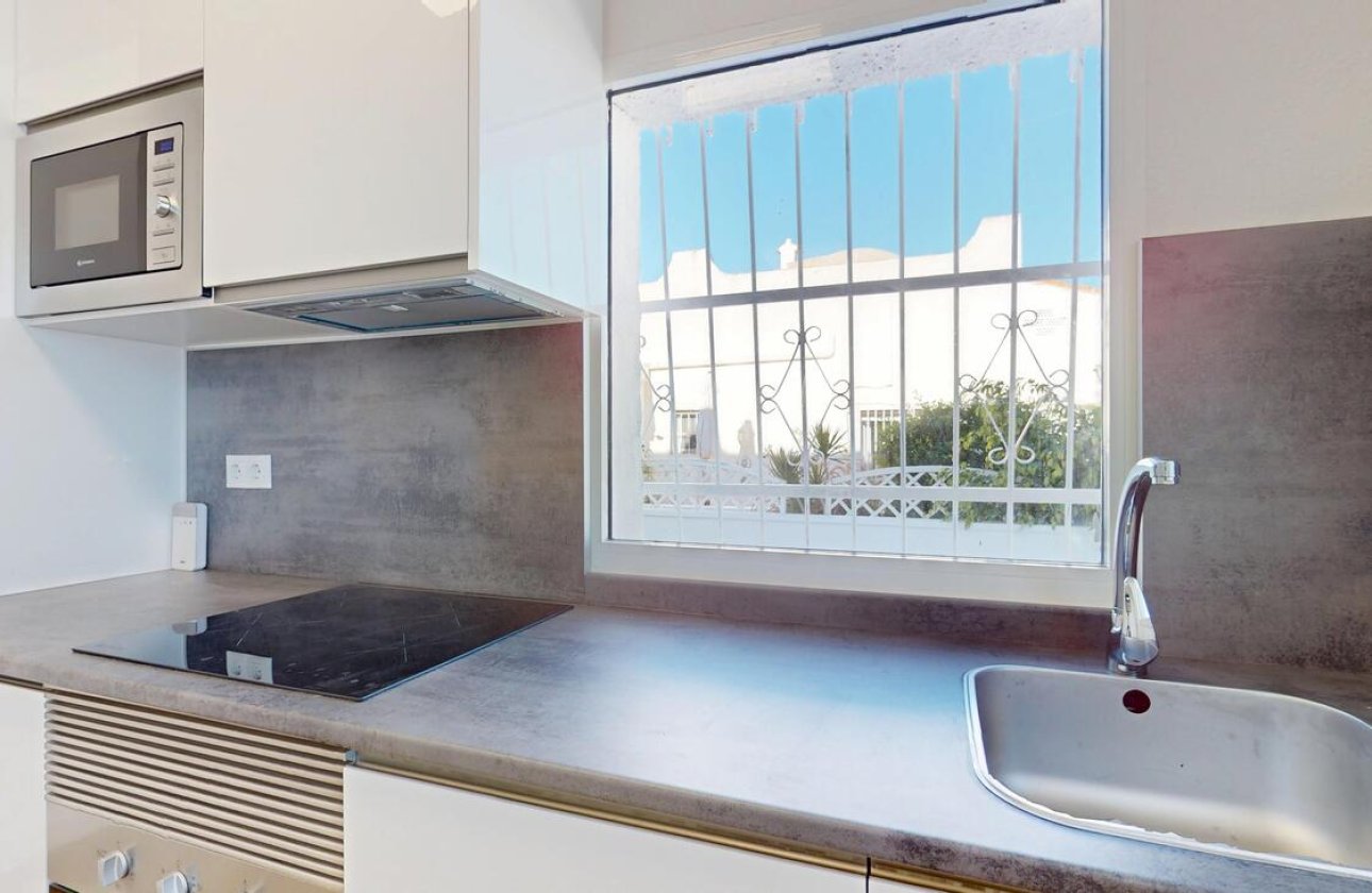 Herverkoop - Bungalow -
Villamartin - Costa Blanca