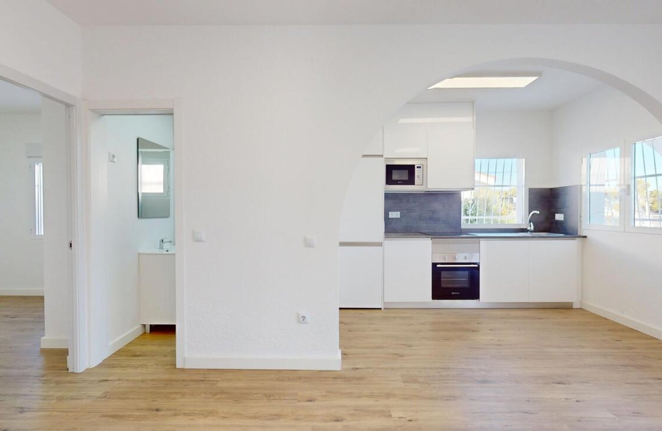 Herverkoop - Bungalow -
Villamartin - Costa Blanca