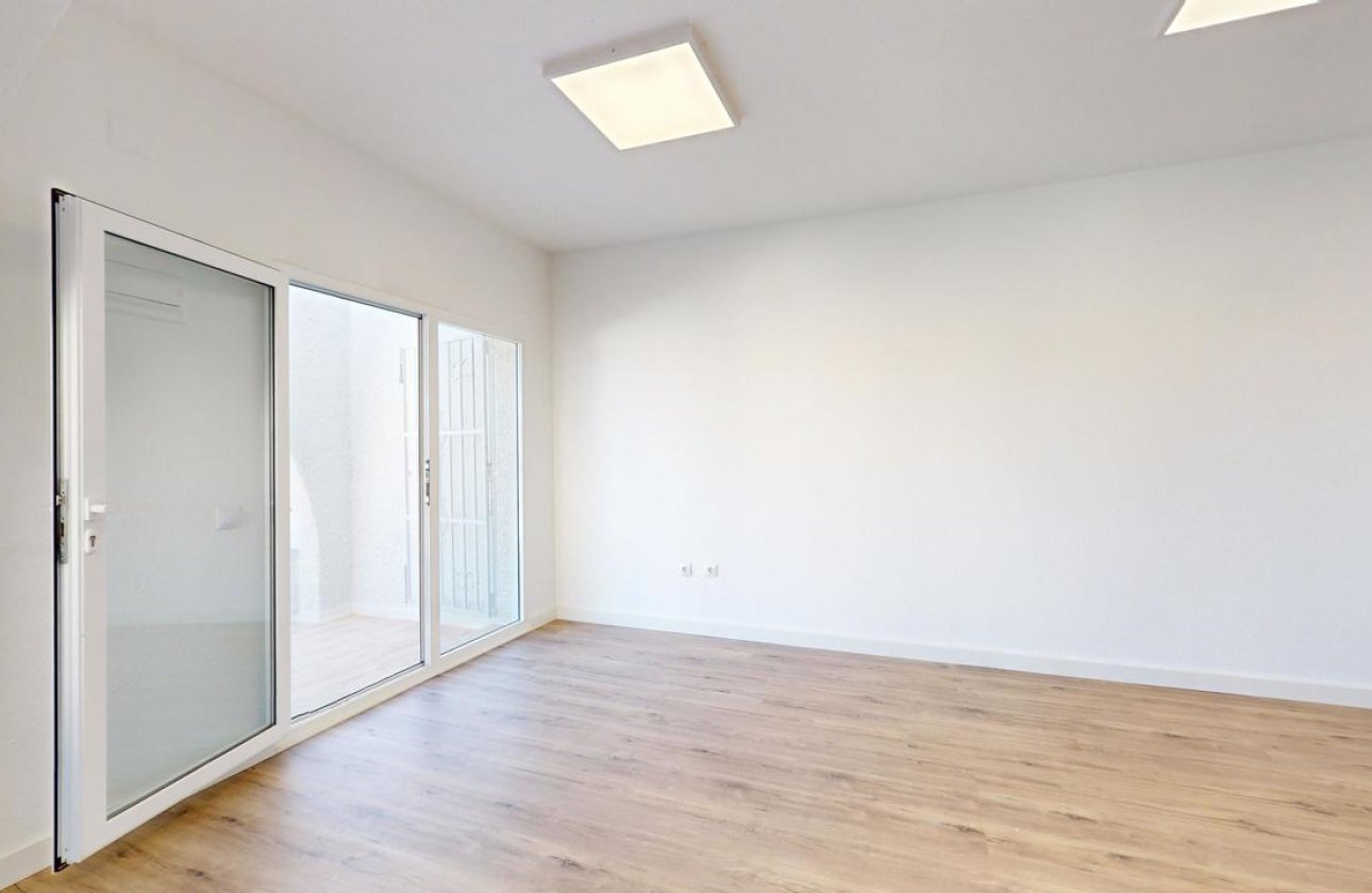 Herverkoop - Bungalow -
Villamartin - Costa Blanca