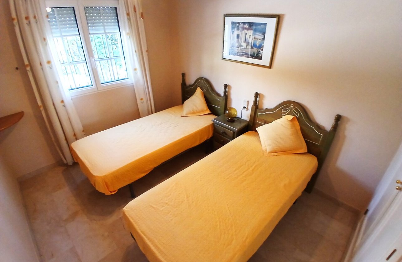Herverkoop - Bungalow -
Villamartin - Costa Blanca