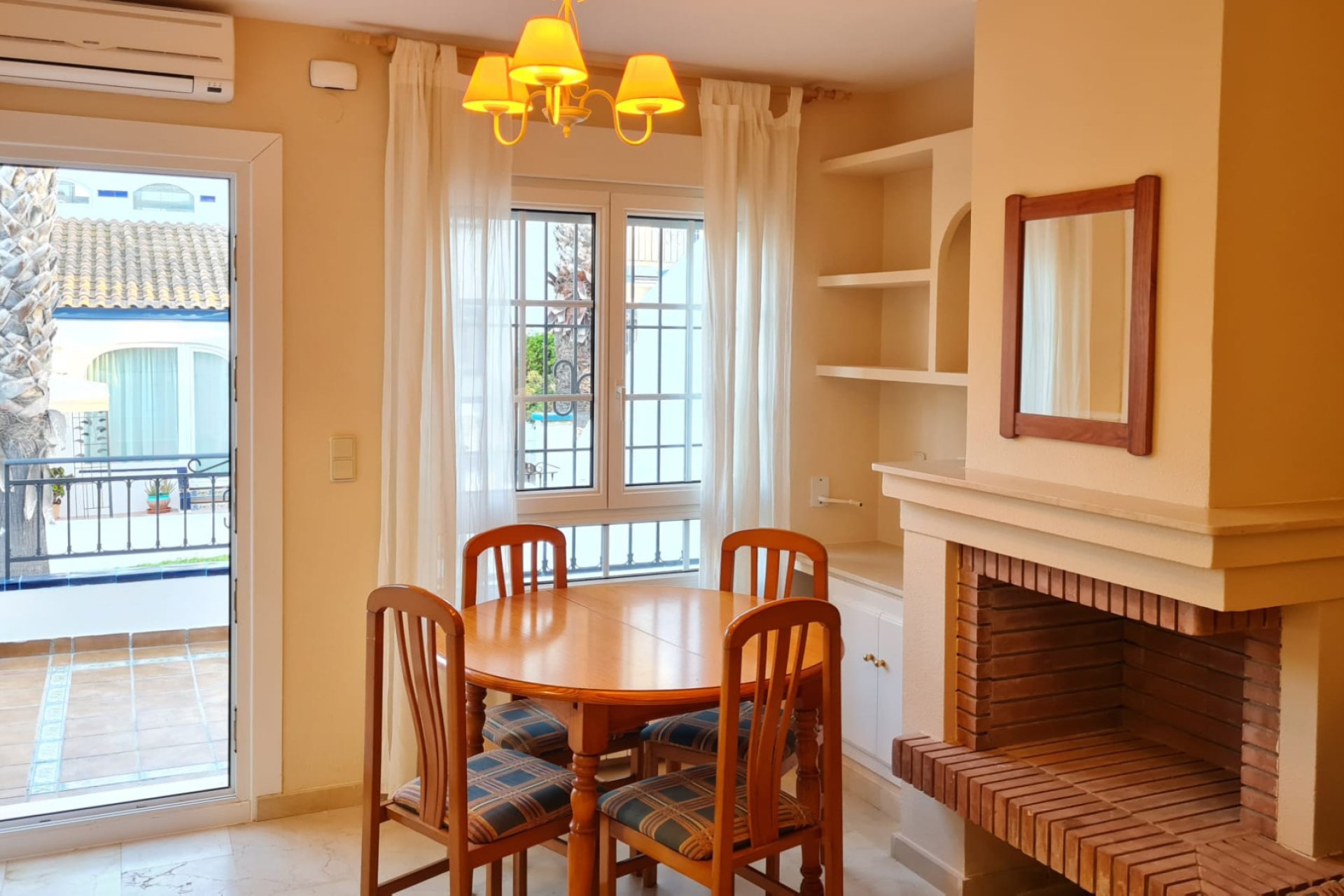 Herverkoop - Bungalow -
Villamartin - Costa Blanca