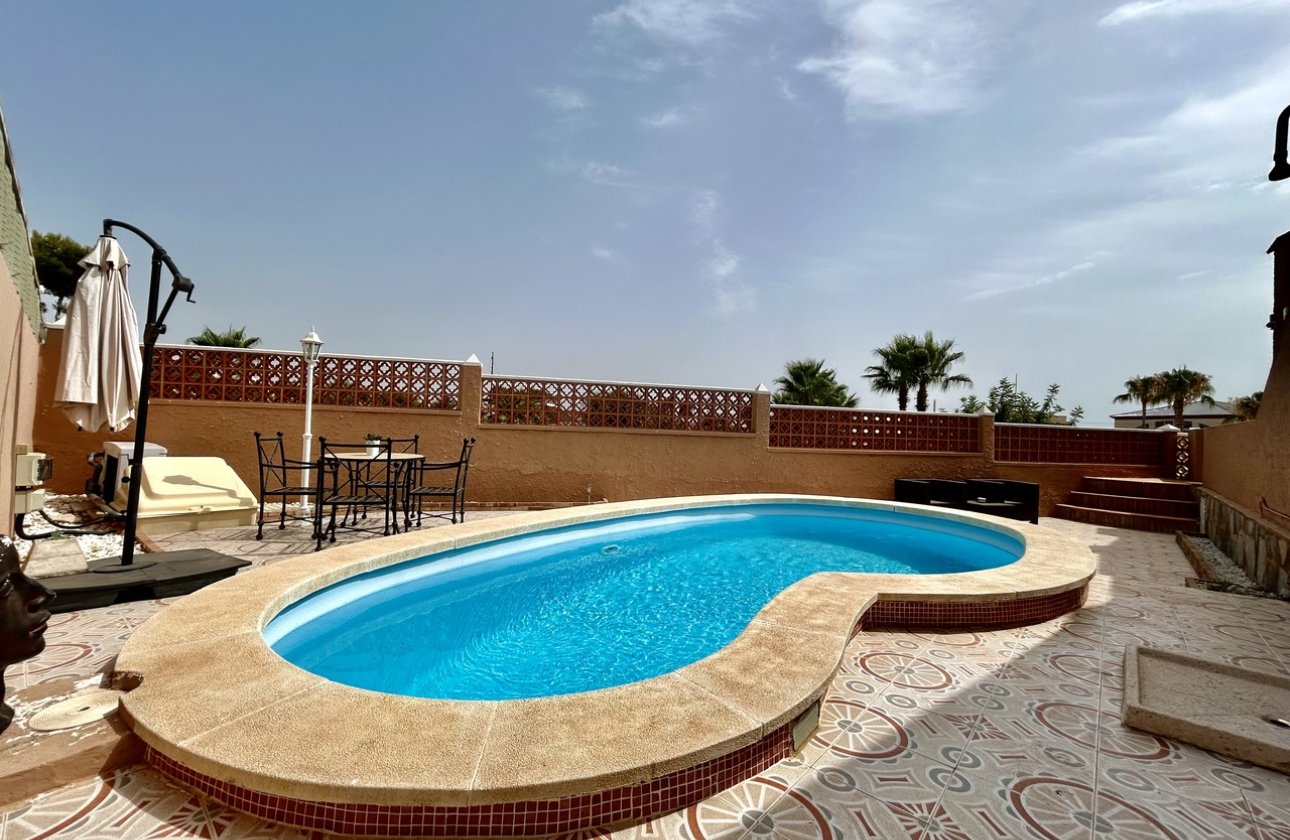 Herverkoop - Bungalow -
Villamartin - Costa Blanca