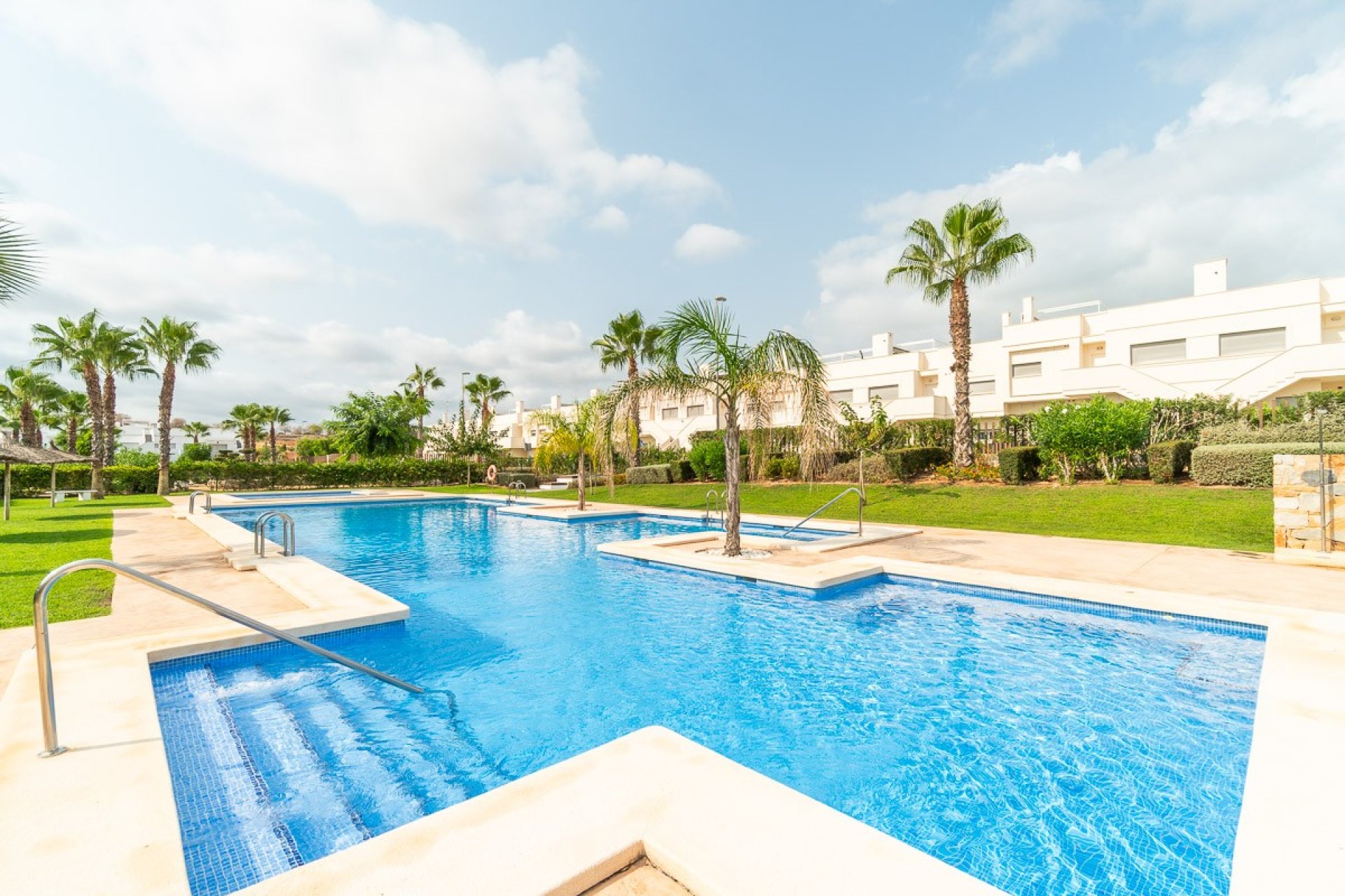 Herverkoop - Bungalow -
Vistabella Golf Entre Naranjos - Inland