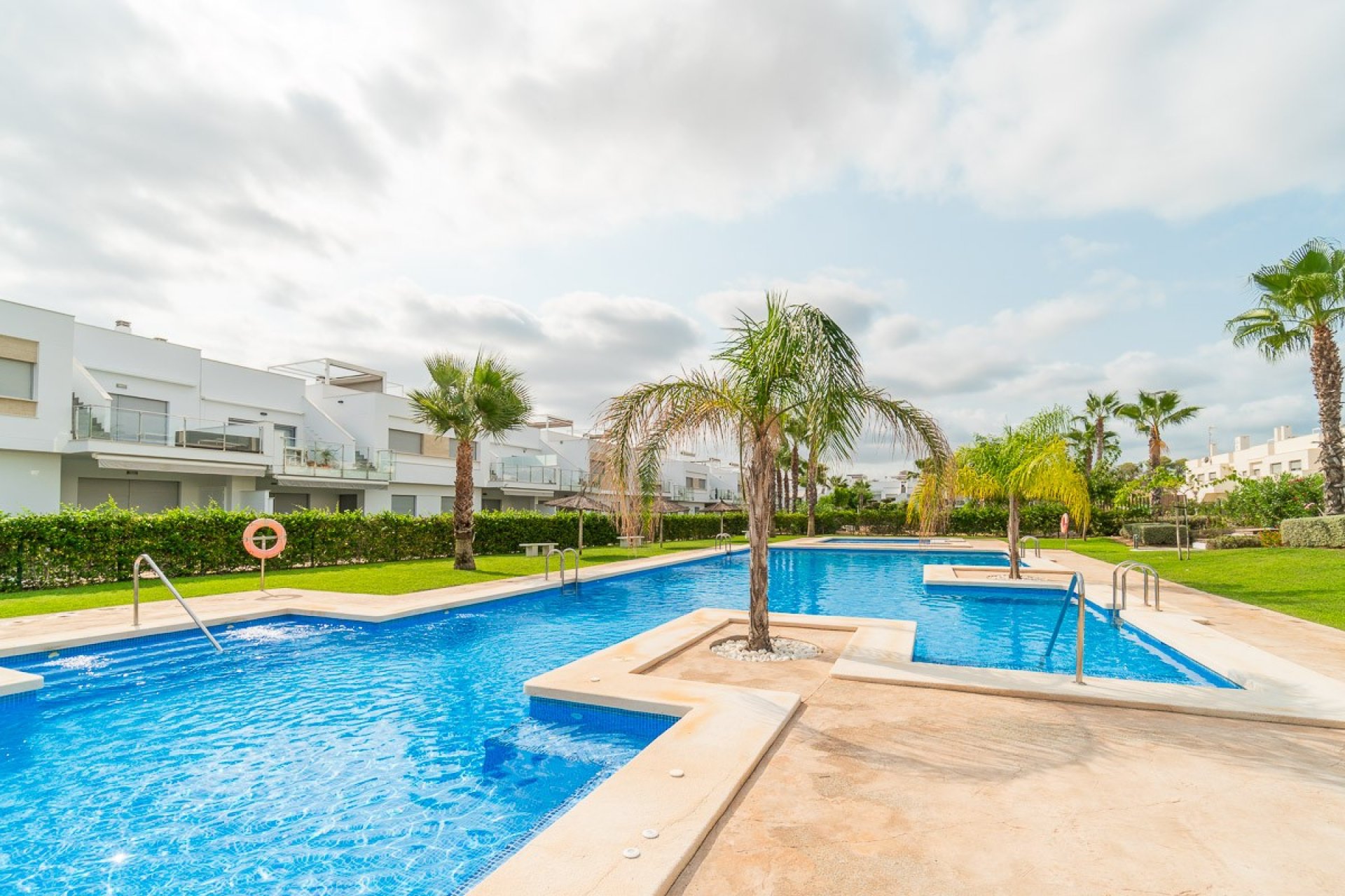Herverkoop - Bungalow -
Vistabella Golf Entre Naranjos - Inland