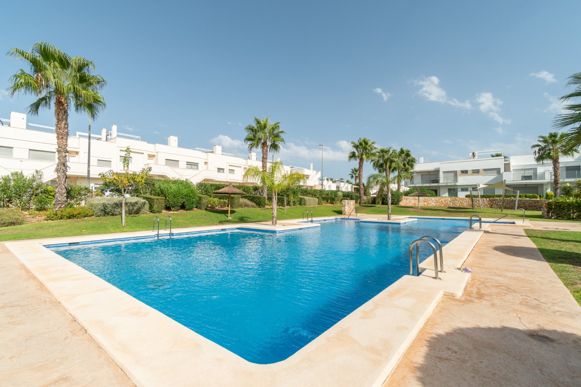 Herverkoop - Bungalow -
Vistabella Golf Entre Naranjos - Inland