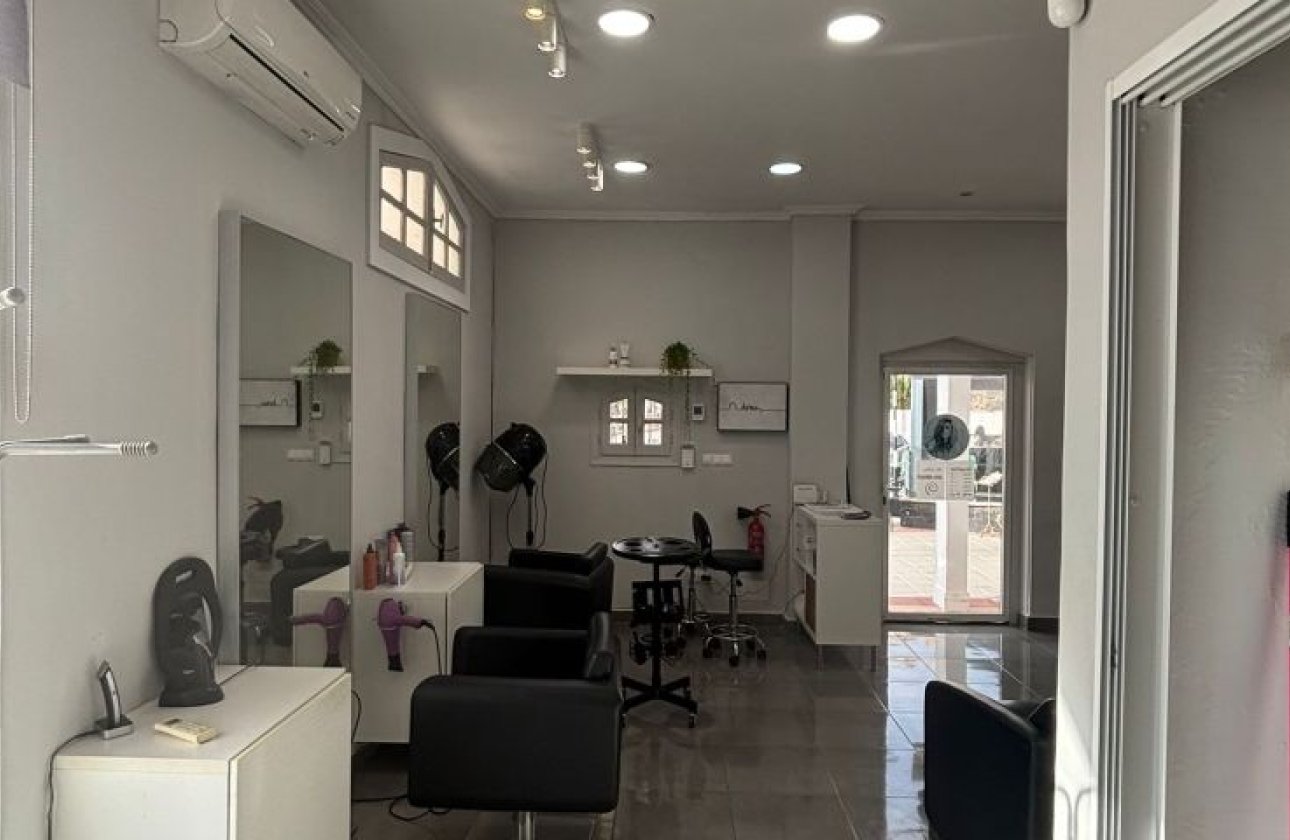 Herverkoop - Commercial -
Orihuela Costa - Costa Blanca