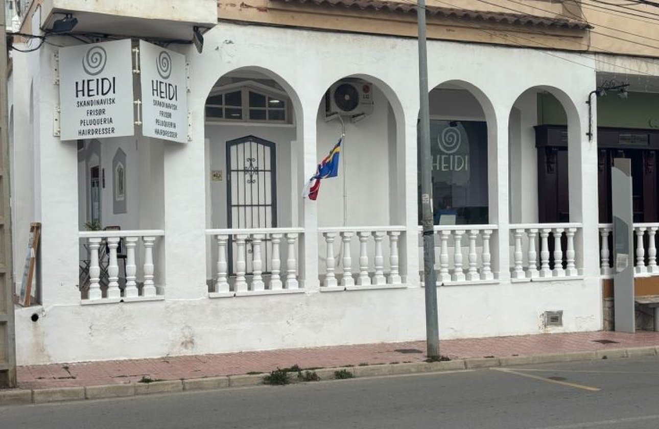 Herverkoop - Commercial -
Orihuela Costa - Costa Blanca