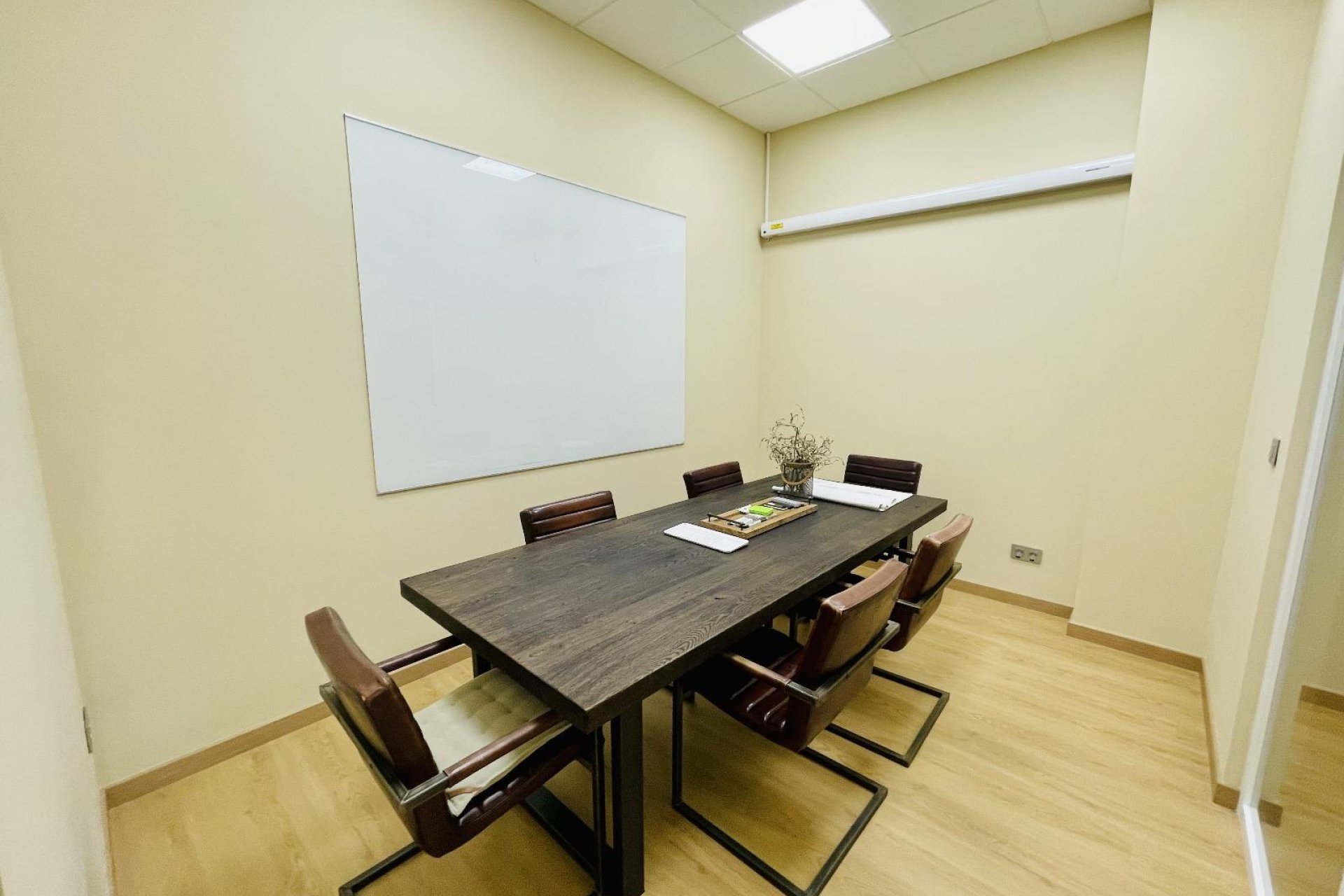 Herverkoop - Commercial -
Torrevieja - Centro