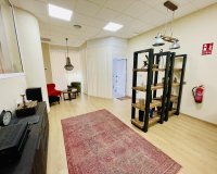 Herverkoop - Commercial -
Torrevieja - Centro