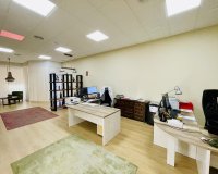 Herverkoop - Commercial -
Torrevieja - Centro