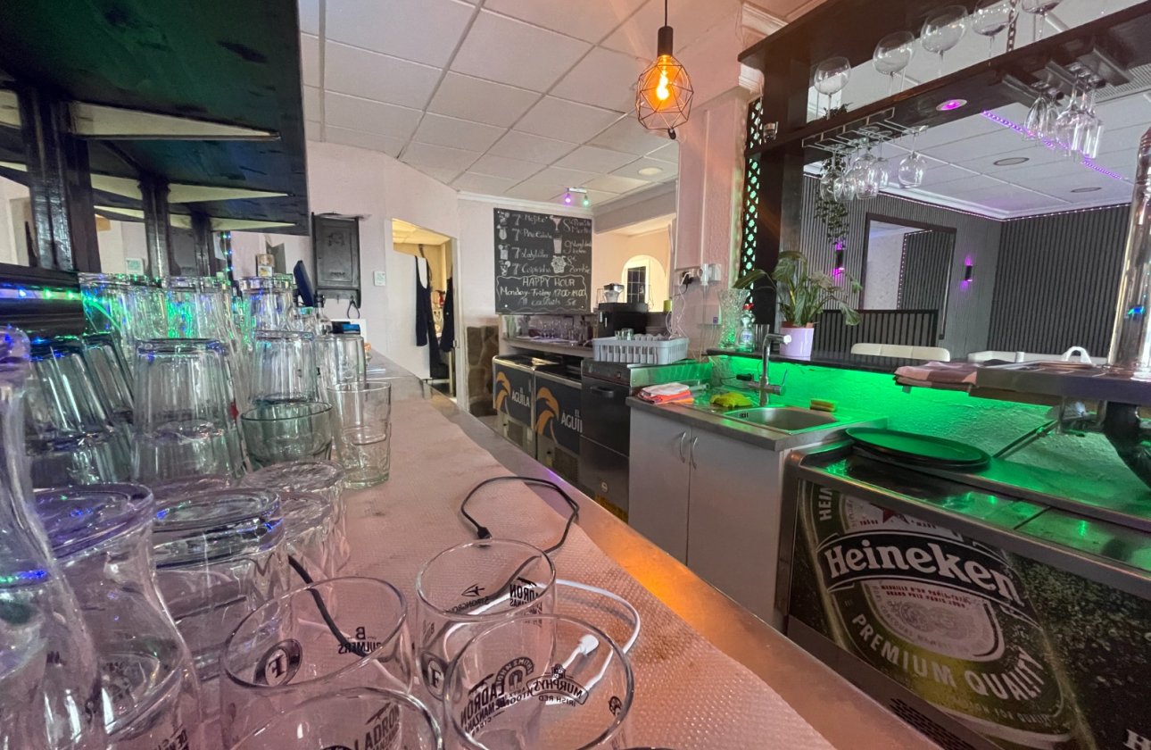 Herverkoop - Commercial -
Torrevieja - Costa Blanca