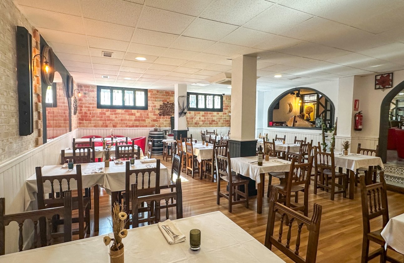 Herverkoop - Commercial -
Torrevieja - Costa Blanca