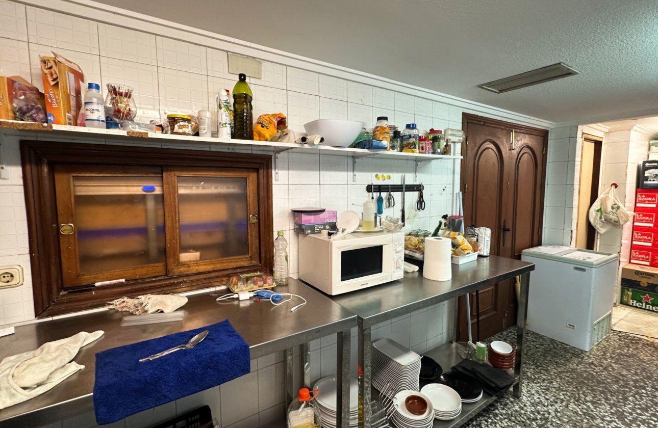 Herverkoop - Commercial -
Torrevieja - Costa Blanca
