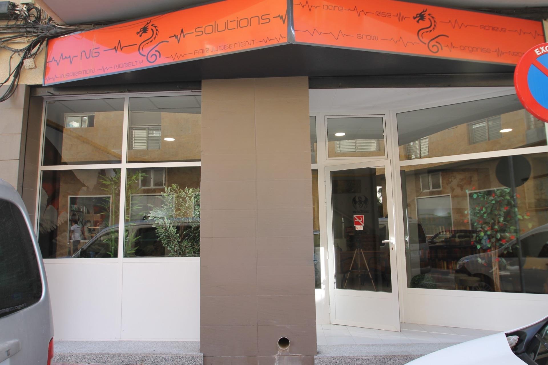 Herverkoop - Commercial -
Torrevieja - Las Piscinas Naturales