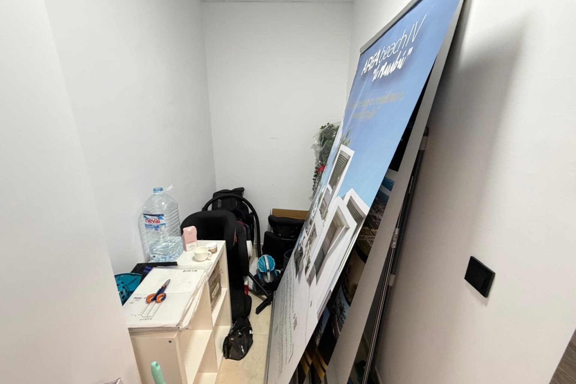 Herverkoop - Commercial -
Torrevieja - Playa de los Locos
