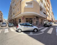 Herverkoop - Commercial -
Torrevieja - Playa de los Locos