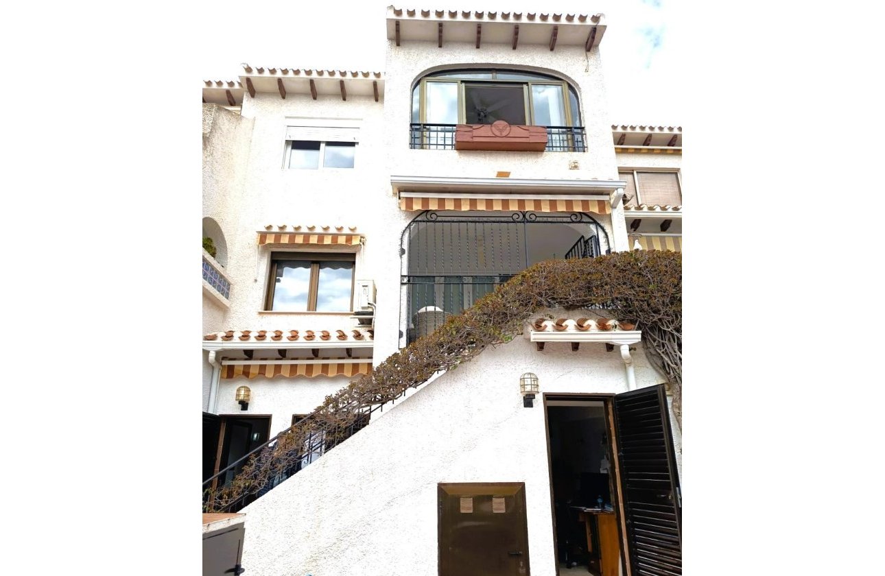 Herverkoop - Dúplex -
Cabo Roig - Costa Blanca