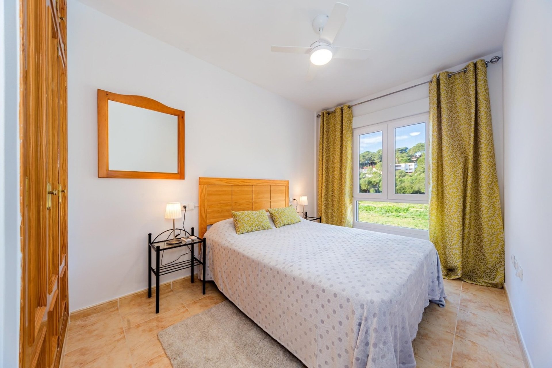 Herverkoop - Dúplex -
Dehesa de Campoamor - Costa Blanca