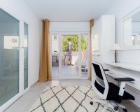 Herverkoop - Dúplex -
Dehesa de Campoamor - Costa Blanca