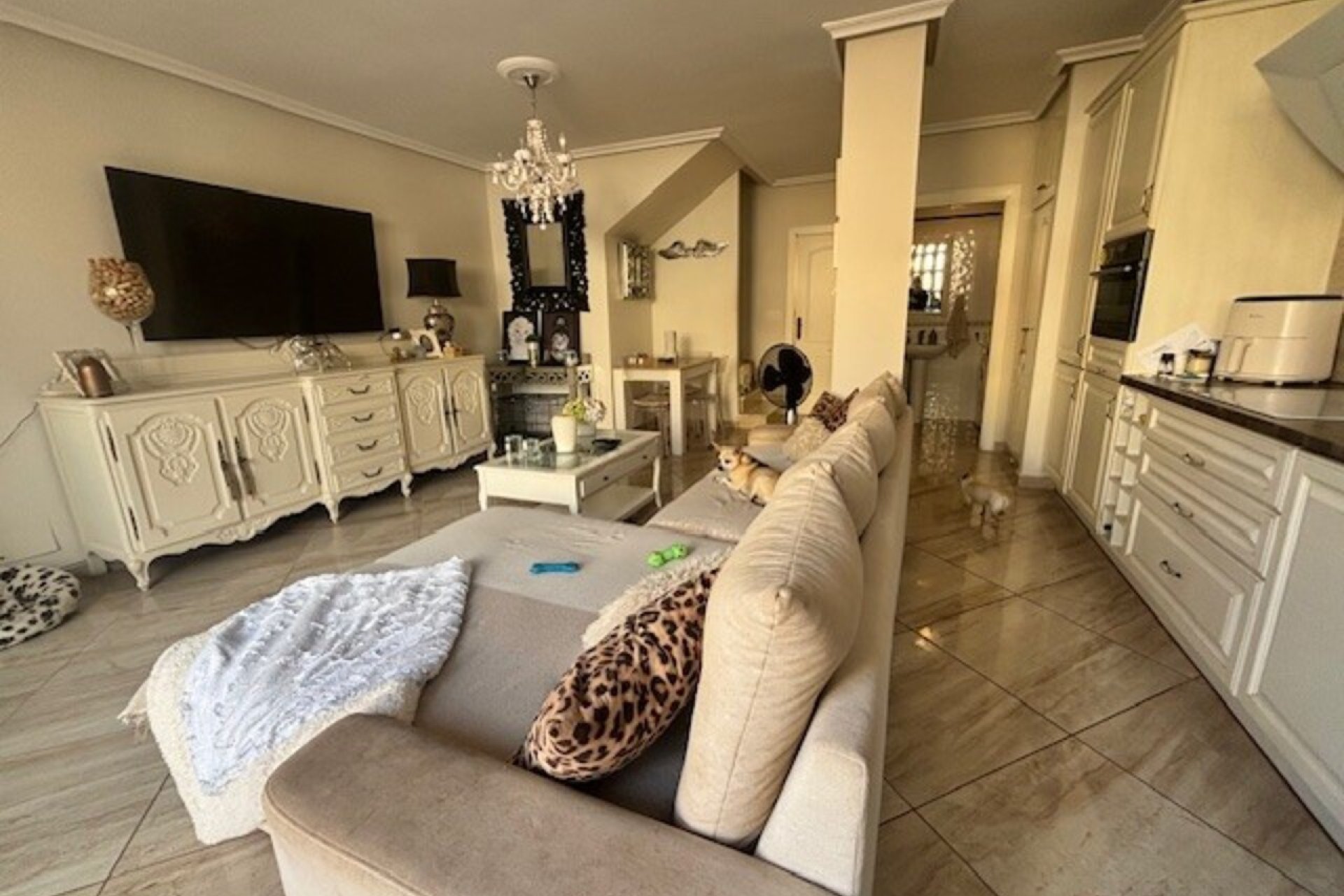 Herverkoop - Dúplex -
La Florida - Inland