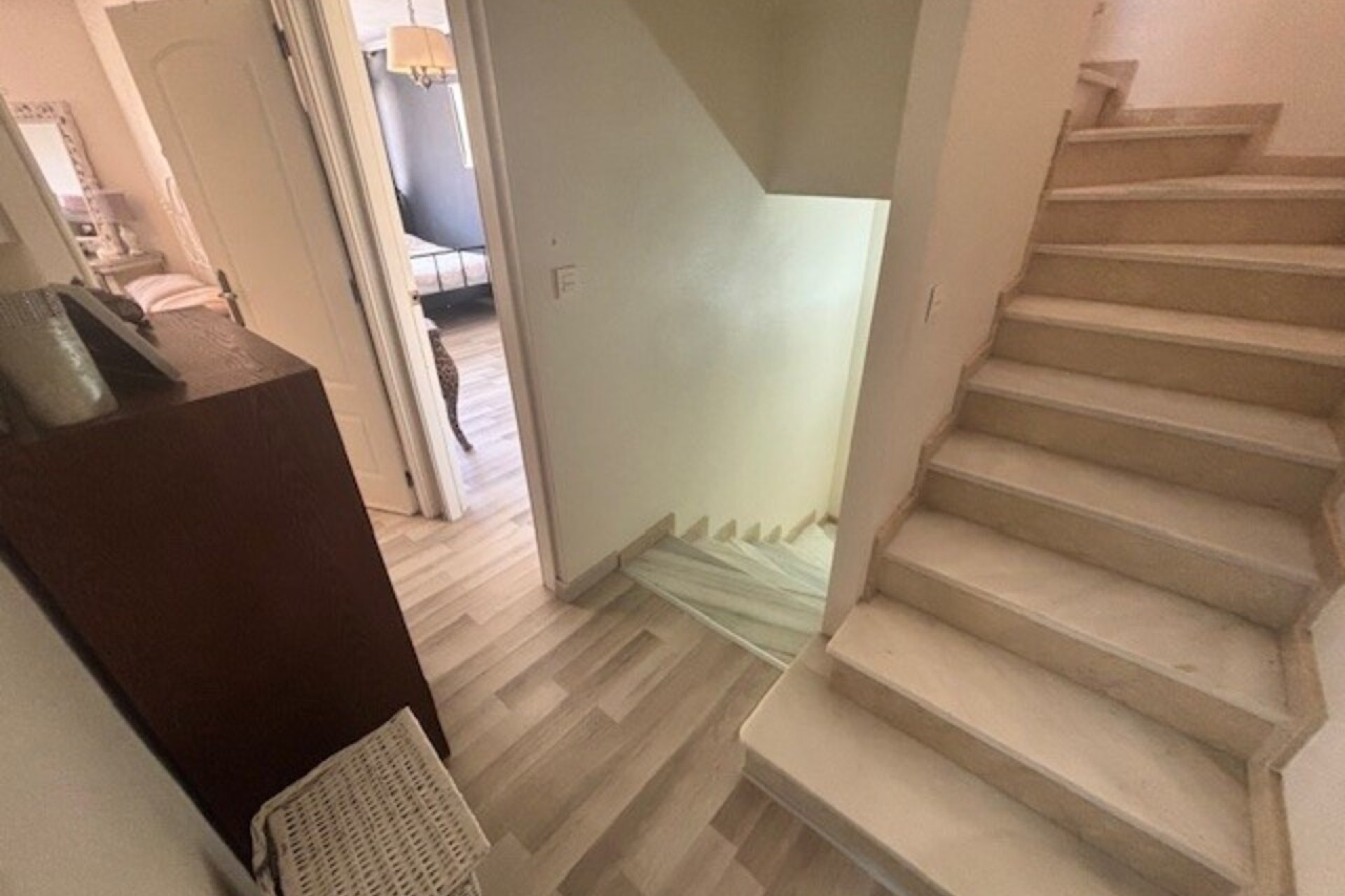 Herverkoop - Dúplex -
La Florida - Inland