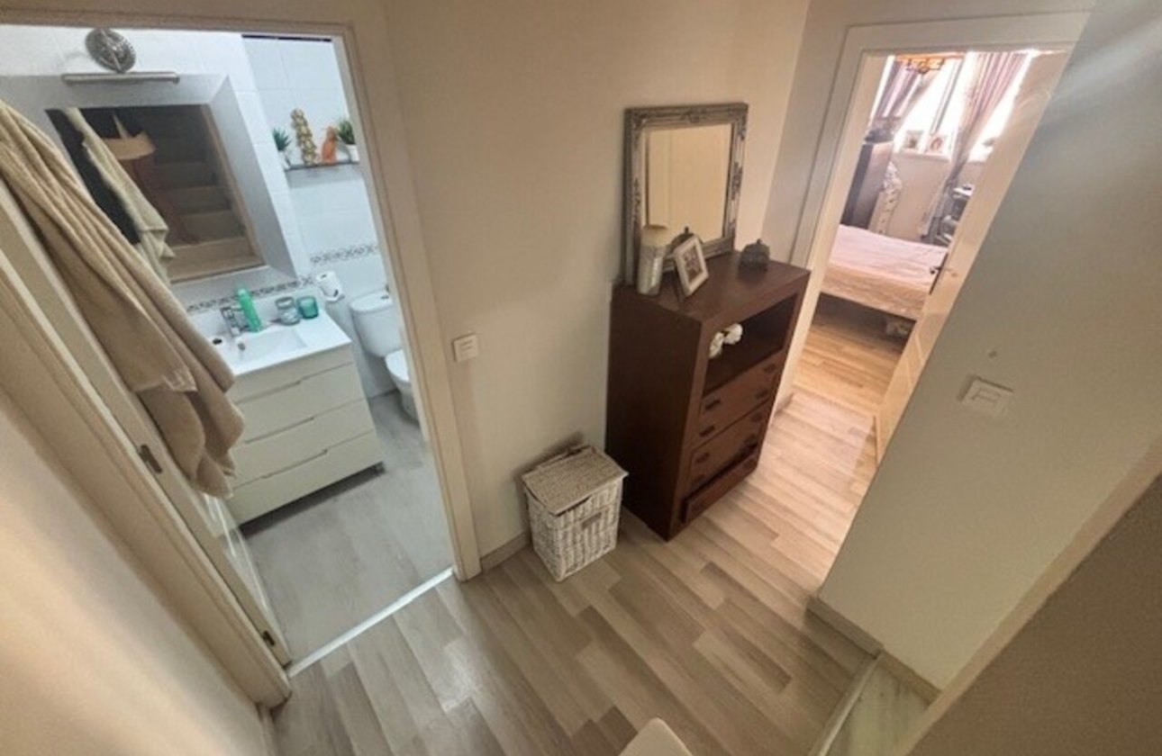 Herverkoop - Dúplex -
La Florida - Inland