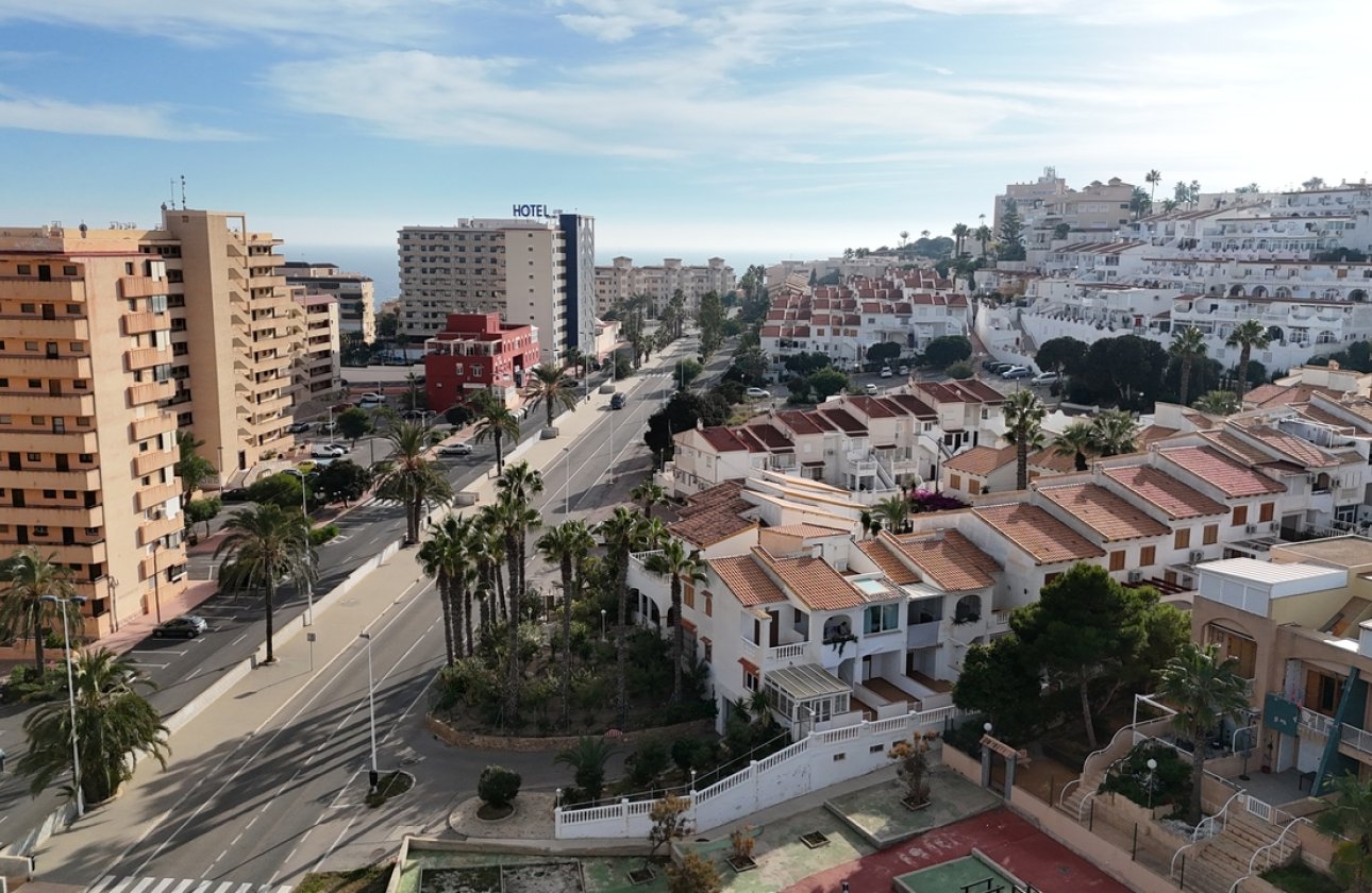 Herverkoop - Dúplex -
La Mata - Costa Blanca
