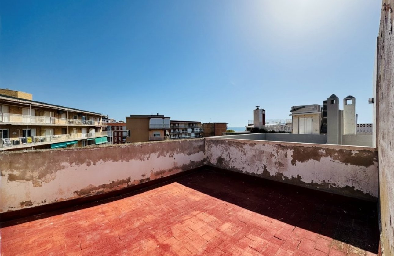 Herverkoop - Dúplex -
La Mata - Costa Blanca