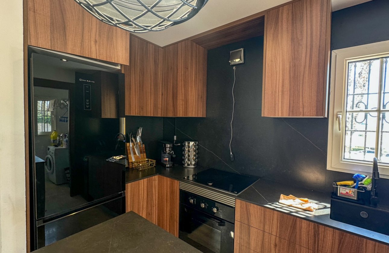 Herverkoop - Dúplex -
Orihuela Costa - Costa Blanca