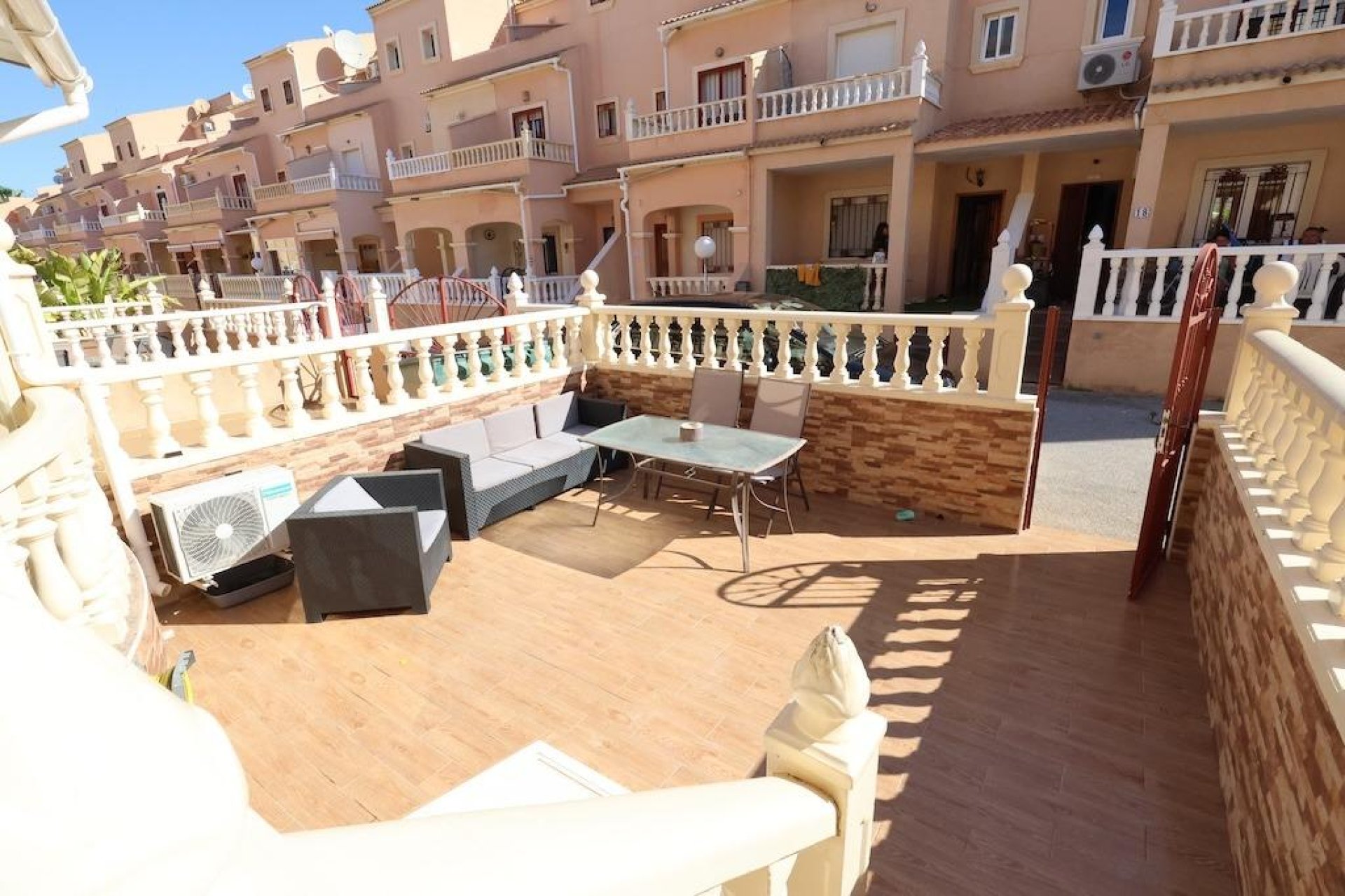 Herverkoop - Dúplex -
Orihuela Costa - Costa Blanca