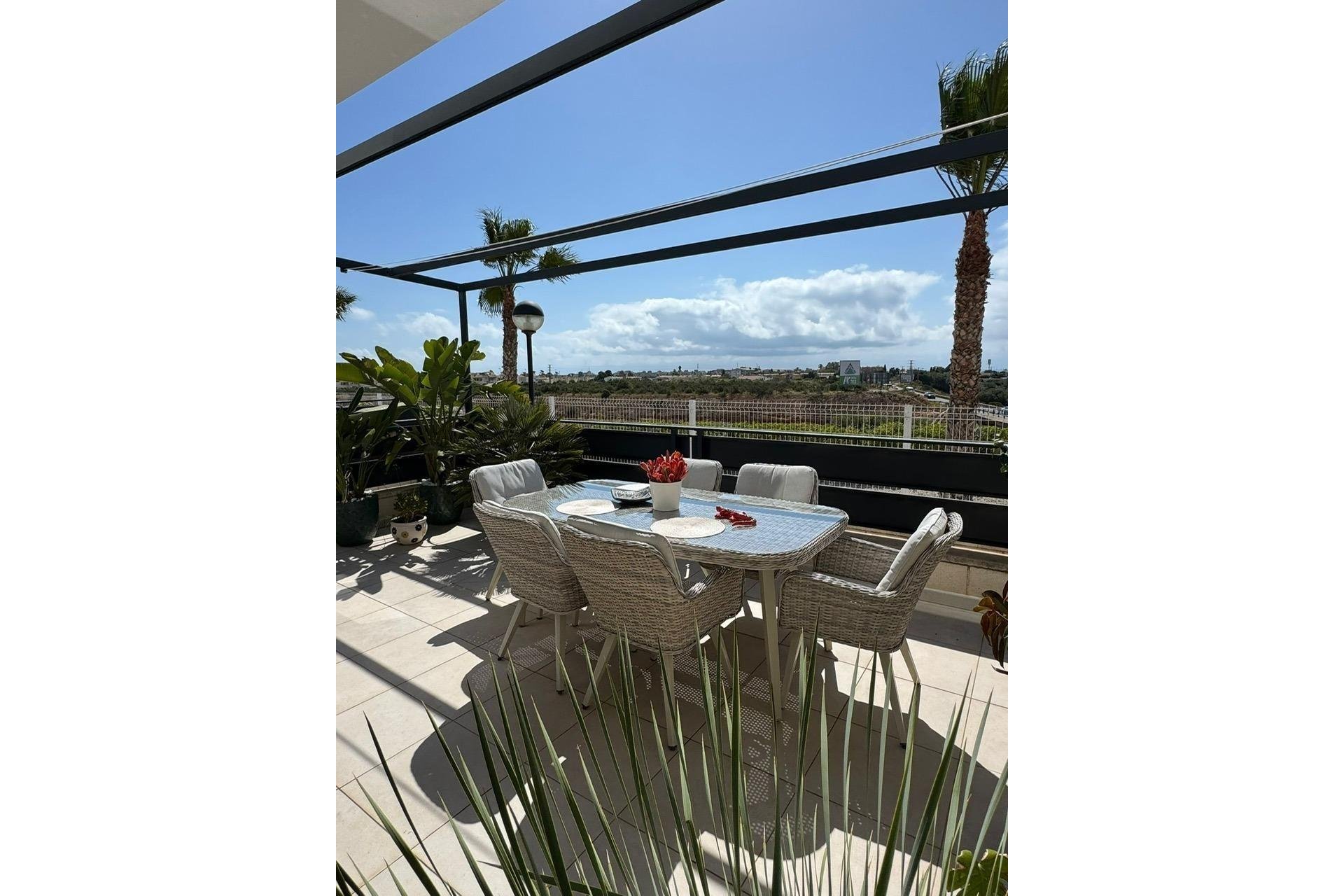 Herverkoop - Dúplex -
Orihuela Costa - Costa Blanca