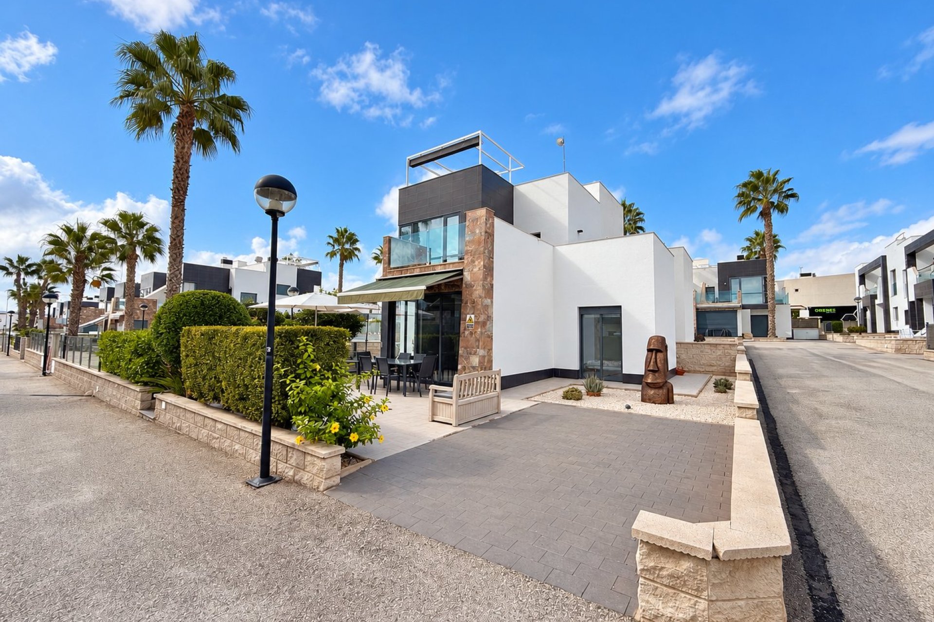 Herverkoop - Dúplex -
Orihuela Costa - Costa Blanca