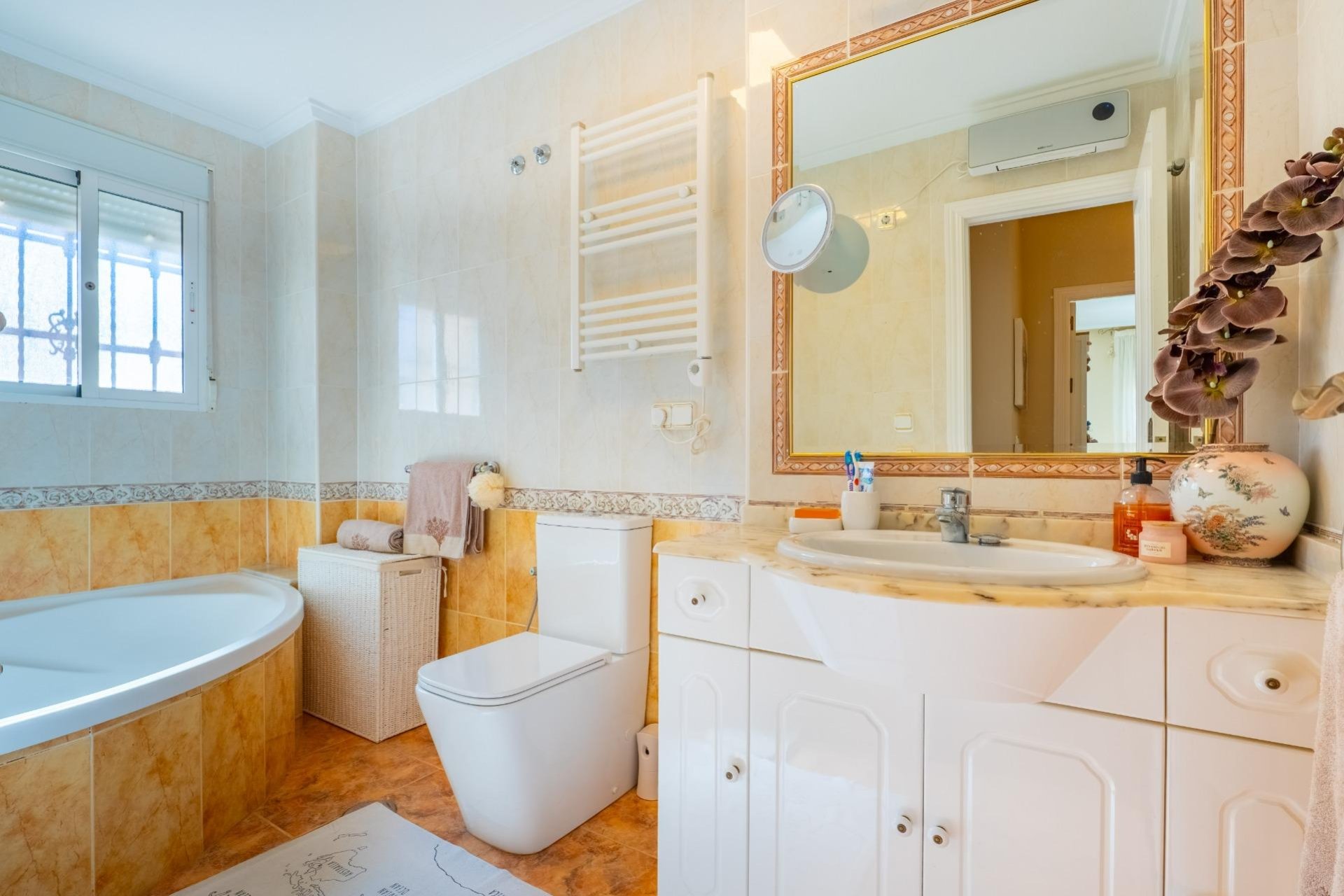 Herverkoop - Dúplex -
Orihuela Costa - La Regia