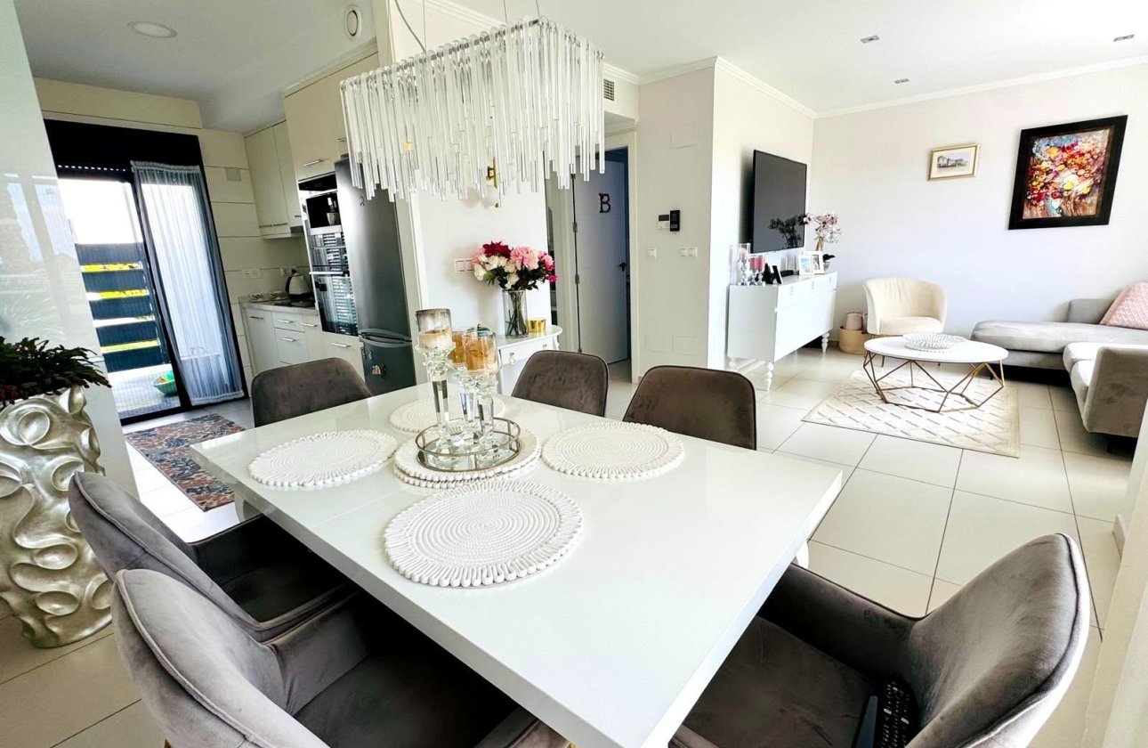 Herverkoop - Dúplex -
Orihuela Costa - Lomas de Cabo Roig