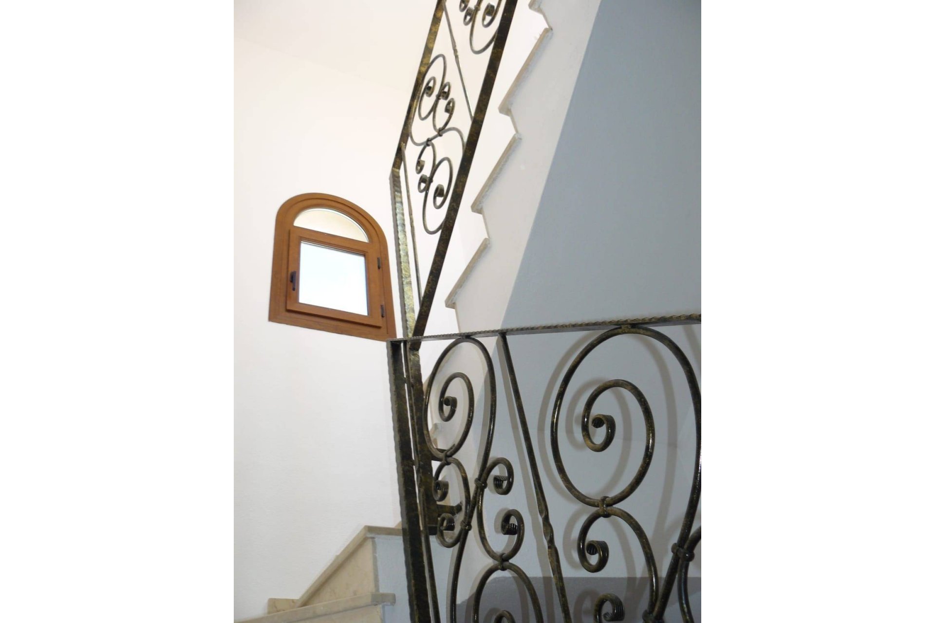 Herverkoop - Dúplex -
Orihuela Costa - PAU 8