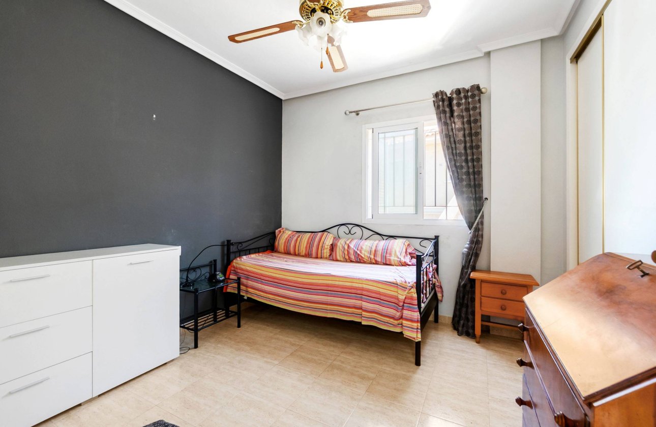 Herverkoop - Dúplex -
Orihuela Costa - Playa Flamenca