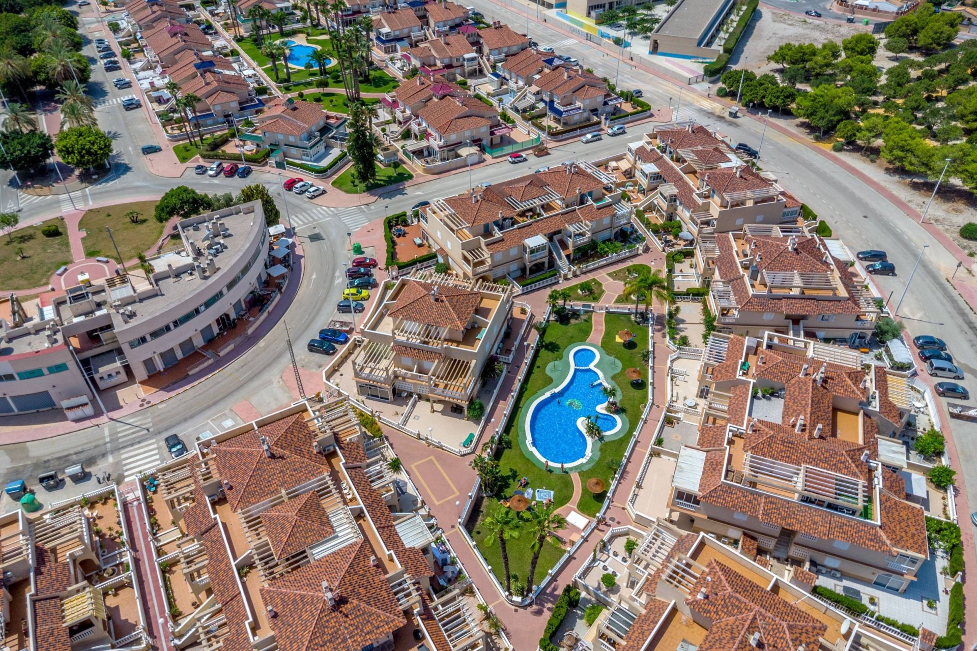 Herverkoop - Dúplex -
Orihuela Costa - Playa Flamenca