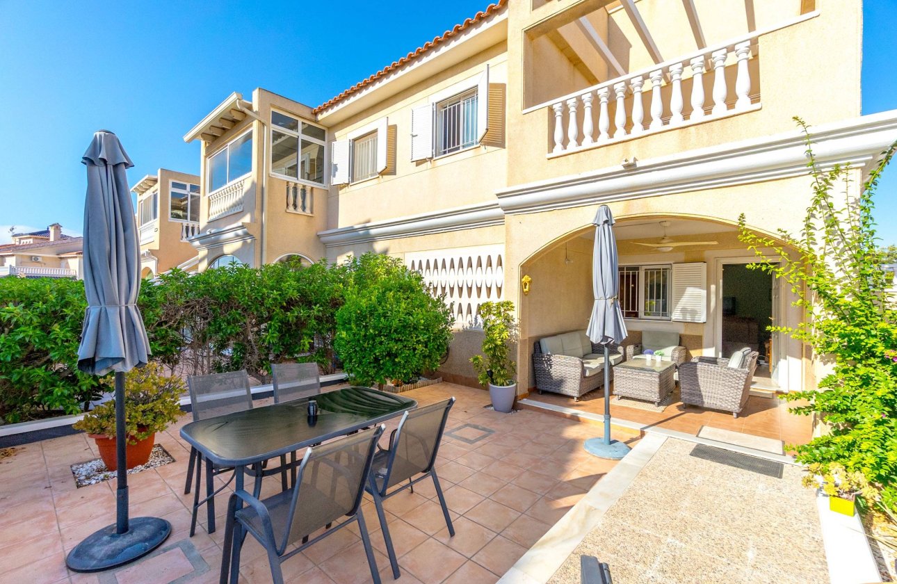 Herverkoop - Dúplex -
Orihuela Costa - Playa Flamenca