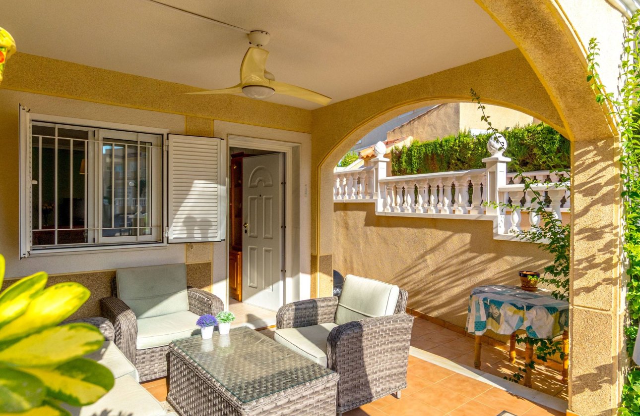 Herverkoop - Dúplex -
Orihuela Costa - Playa Flamenca
