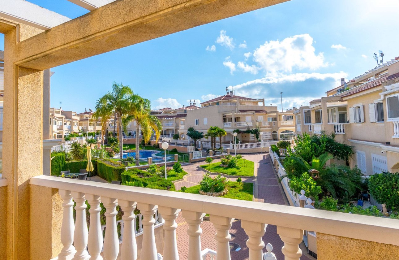 Herverkoop - Dúplex -
Orihuela Costa - Playa Flamenca