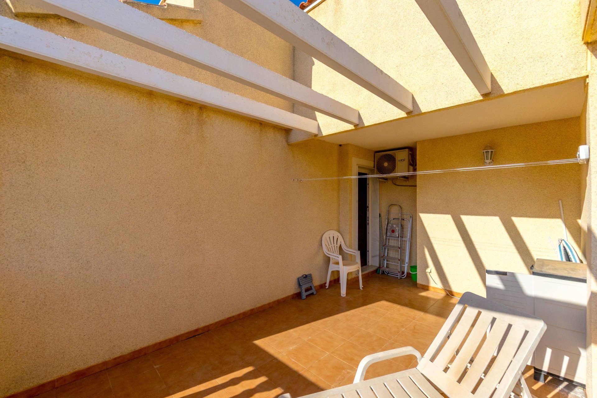 Herverkoop - Dúplex -
Orihuela Costa - Playa Flamenca