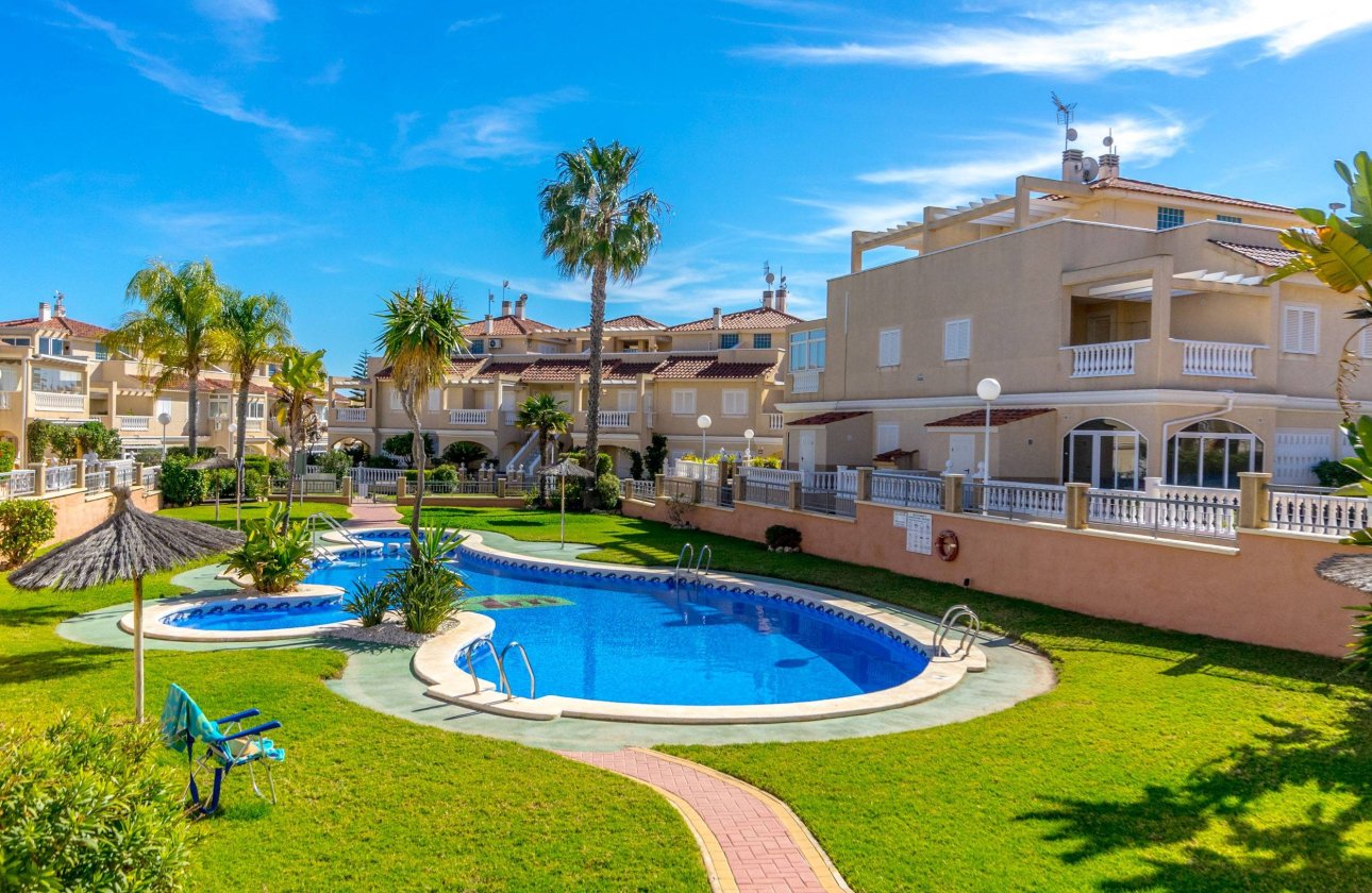 Herverkoop - Dúplex -
Orihuela Costa - Playa Flamenca
