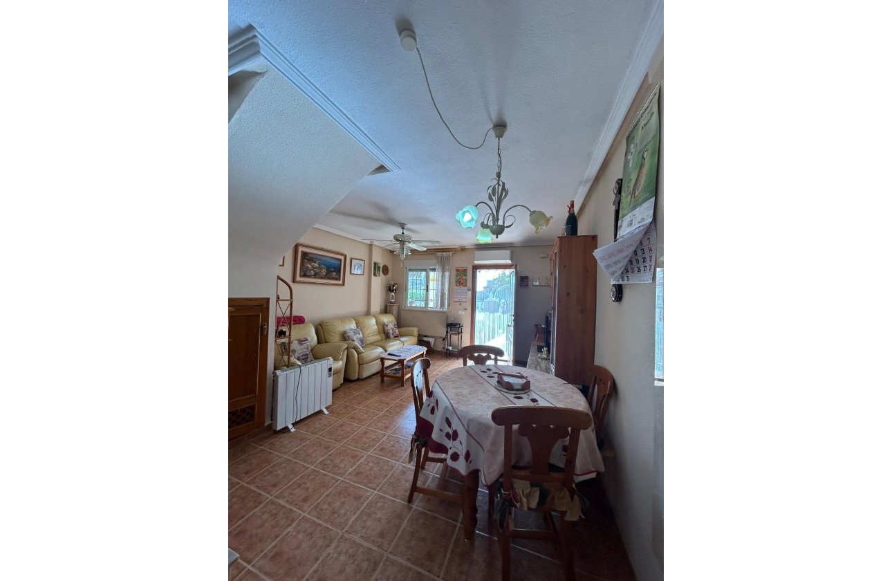 Herverkoop - Dúplex -
Orihuela Costa - Punta Prima