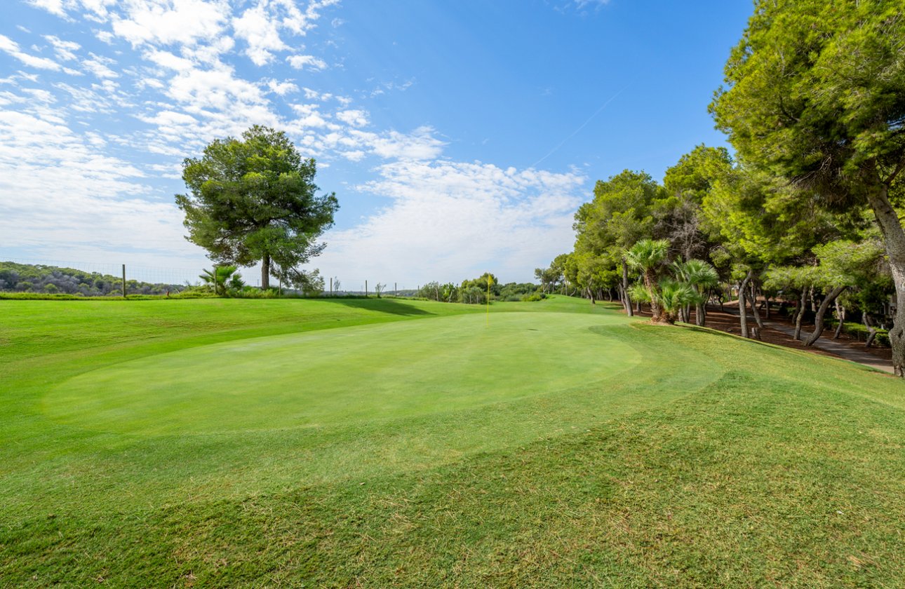 Herverkoop - Duplex Penthouse -
Dehesa de Campoamor - Costa Blanca
