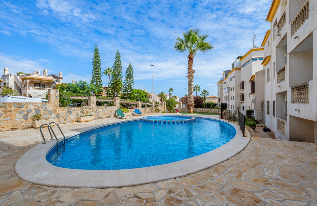Herverkoop - Duplex Penthouse -
Dehesa de Campoamor - Costa Blanca